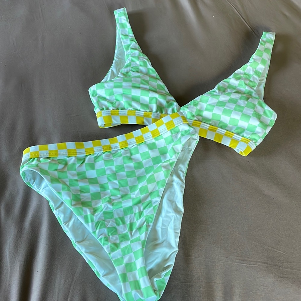 Dippin Daisy’s Green/ Yellow Women’s Size Small Checkered Swimsuit 2 Piece